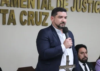 TDJ Santa Cruz: Presidente Paz será notificado con acción popular