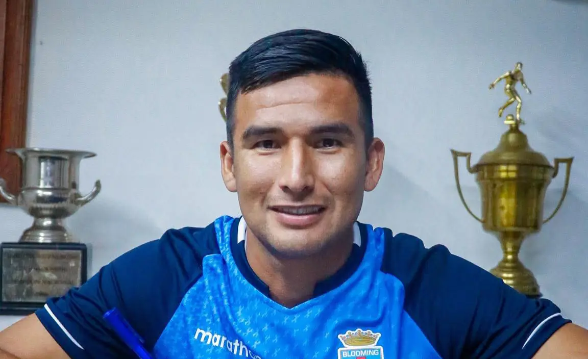 Quiroga deja agradecido el Tigre y es presentado en Blooming