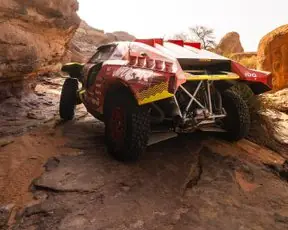 Triplete de Ford en la etapa del Dakar en autos, Lategan sigue líder