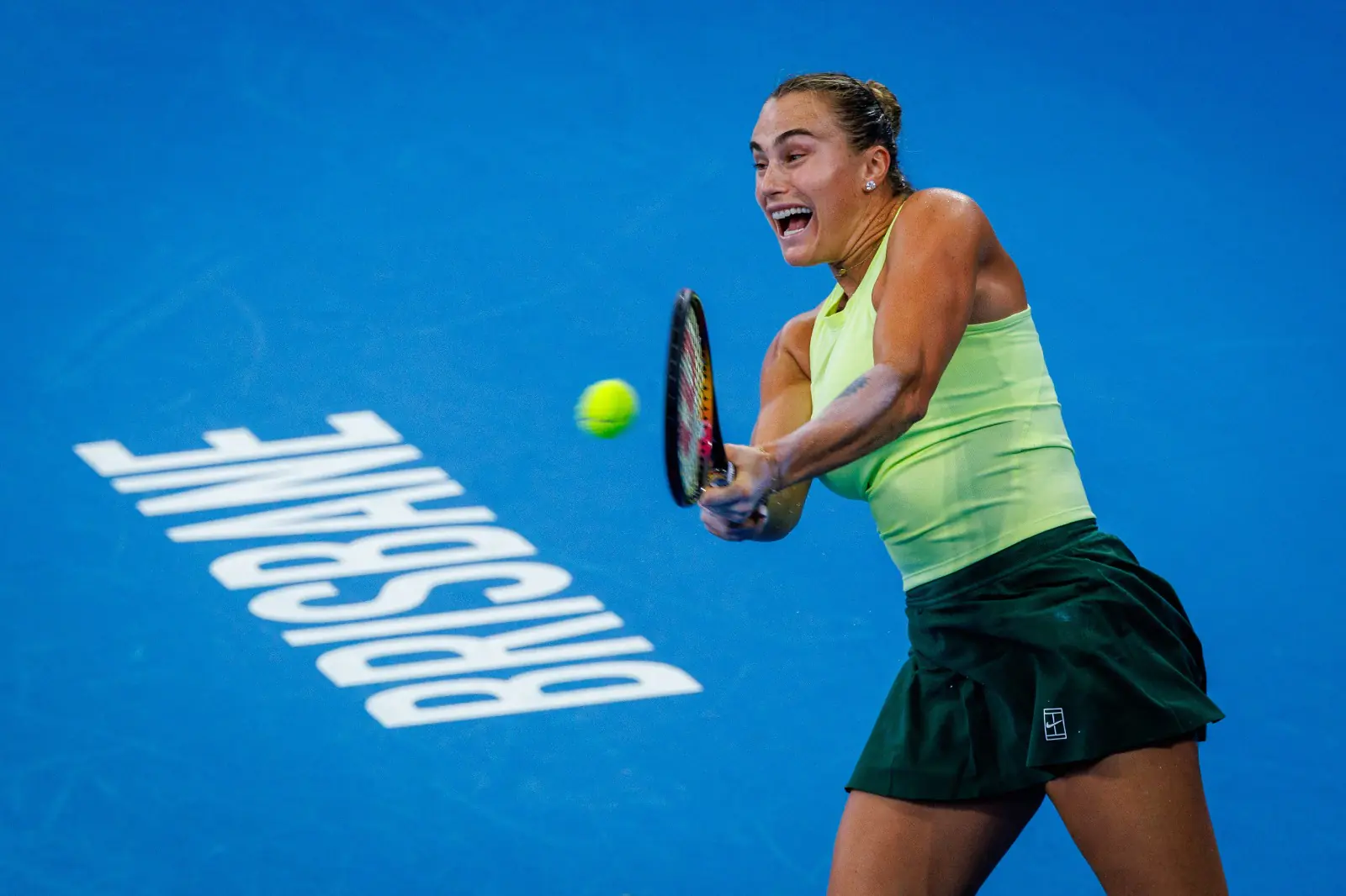 Sabalenka no tiene piedad de Keys y avanza a semifinales en Brisbane