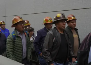 Gremiales, mineros y prestatarios no logran acuerdo con el Gobierno