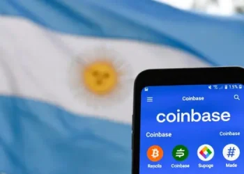Coinbase dejará de operar con pesos argentinos