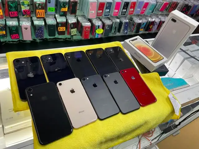 Un negocio de celulares en internet.