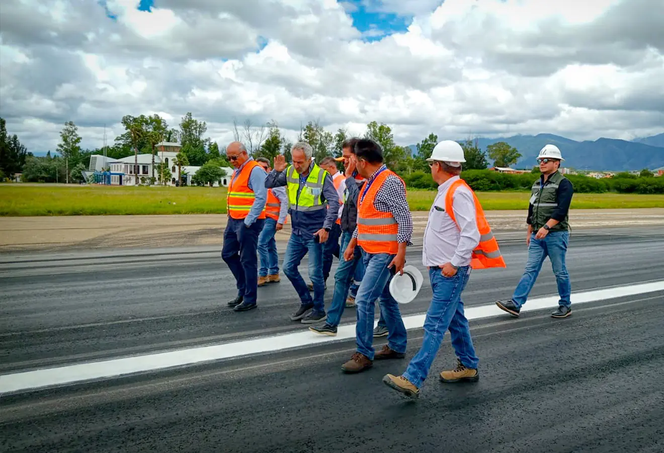 Aprueban plano del aeropuerto de Tarija y destraban su modernización