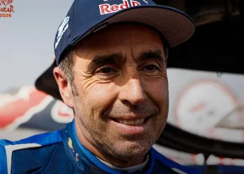 Nani Roma se coloca al frente del Dakar de autos