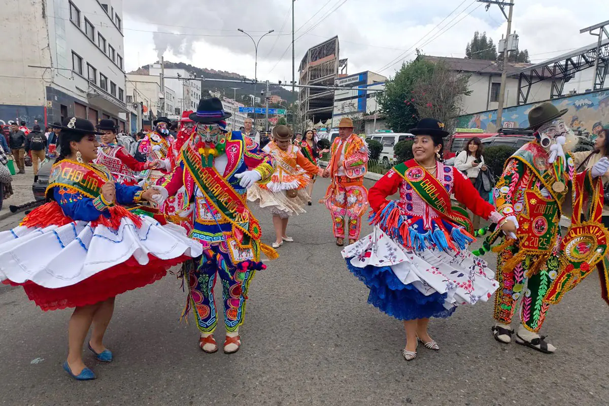 Inicia la agenda del Anata Carnaval Paceño con la llegada del Ch’uta