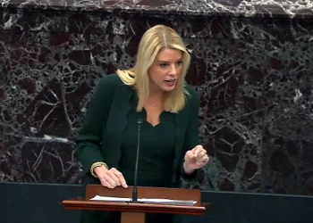 Pam Bondi dio detalles del operativo del FBI/AFP