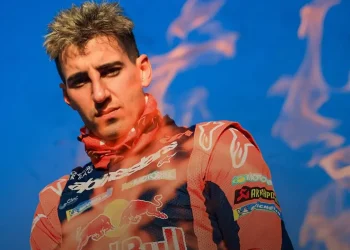 Luciano Benavides se pone líder en motos del Dakar, Howes gana 11ª etapa