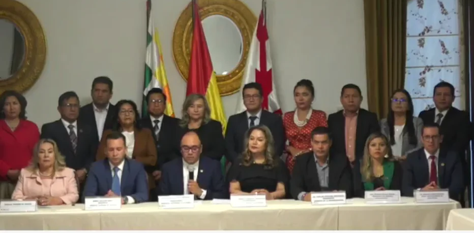 Subnacionales: TSE, Órgano Judicial y Fiscalía firman acuerdo de 11 puntos