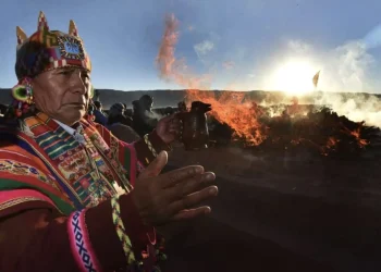 Con un decreto, el Gobierno instaura nuevo calendario de feriados en el país. FOTO: Archivo La Razón