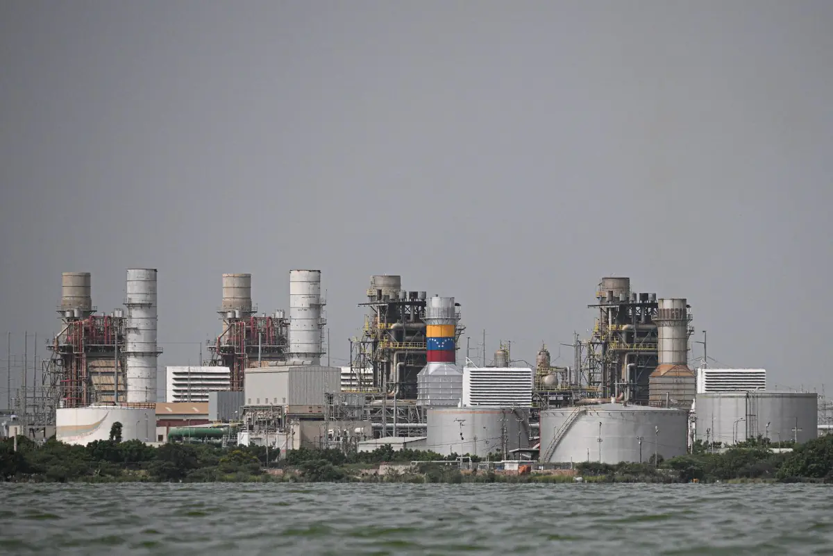 Es la primera venta de crudo venezolano/AFP