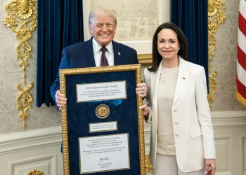 trump_corina