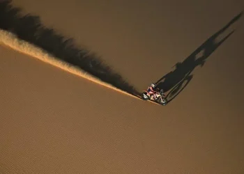 Brabec recupera liderato del Dakar en motos, Benavides a tres minutos de la gloria