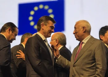 Desde Paraguay, Paz llama a unir la región y dejar atrás el aislamiento