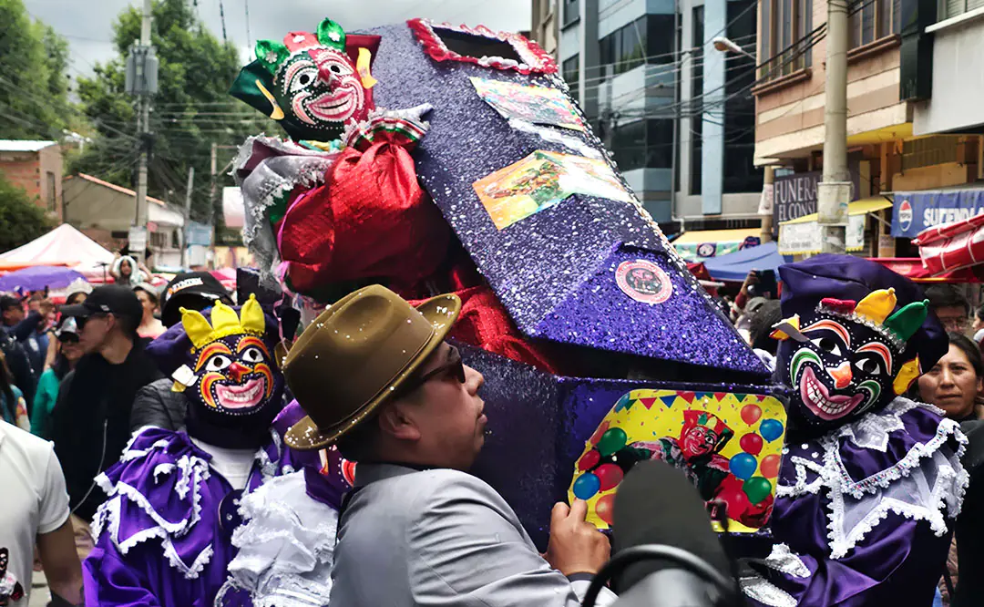 Desentierran al Pepino y comienza el Carnaval Paceño 2026