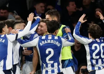 El Barcelona cae ante la Real Sociedad y estrecha la lucha por LaLiga