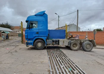 Bloqueo ‘ilegal’ en Potosí paraliza operaciones de Ferroviaria Andina