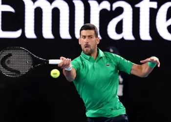 Djokovic bromea que quiere parte de las ganancias de Alcaraz