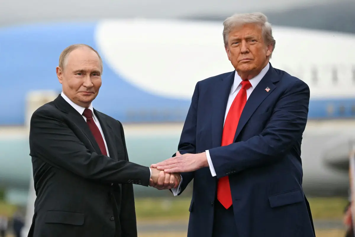 Putin y Trump en su último encuentro en Alaska/AFP