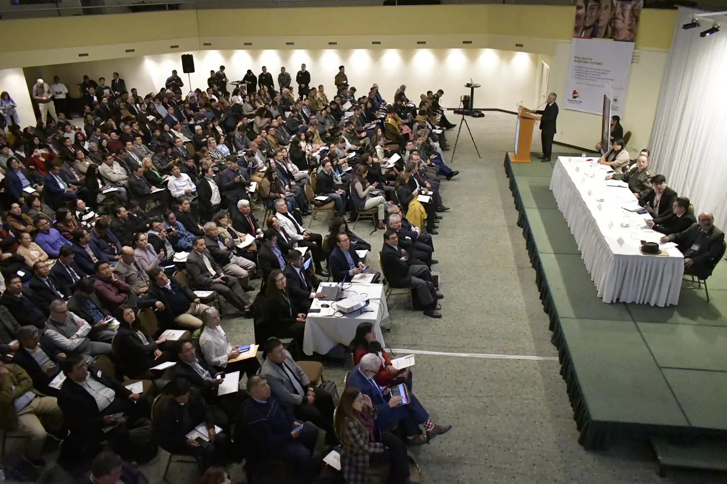 La Paz instala mesas para definir prioridades del Plan Bolivia