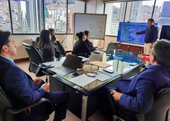 Proyecto vial a Chile unirá Oruro y Potosí con apoyo de la ABC