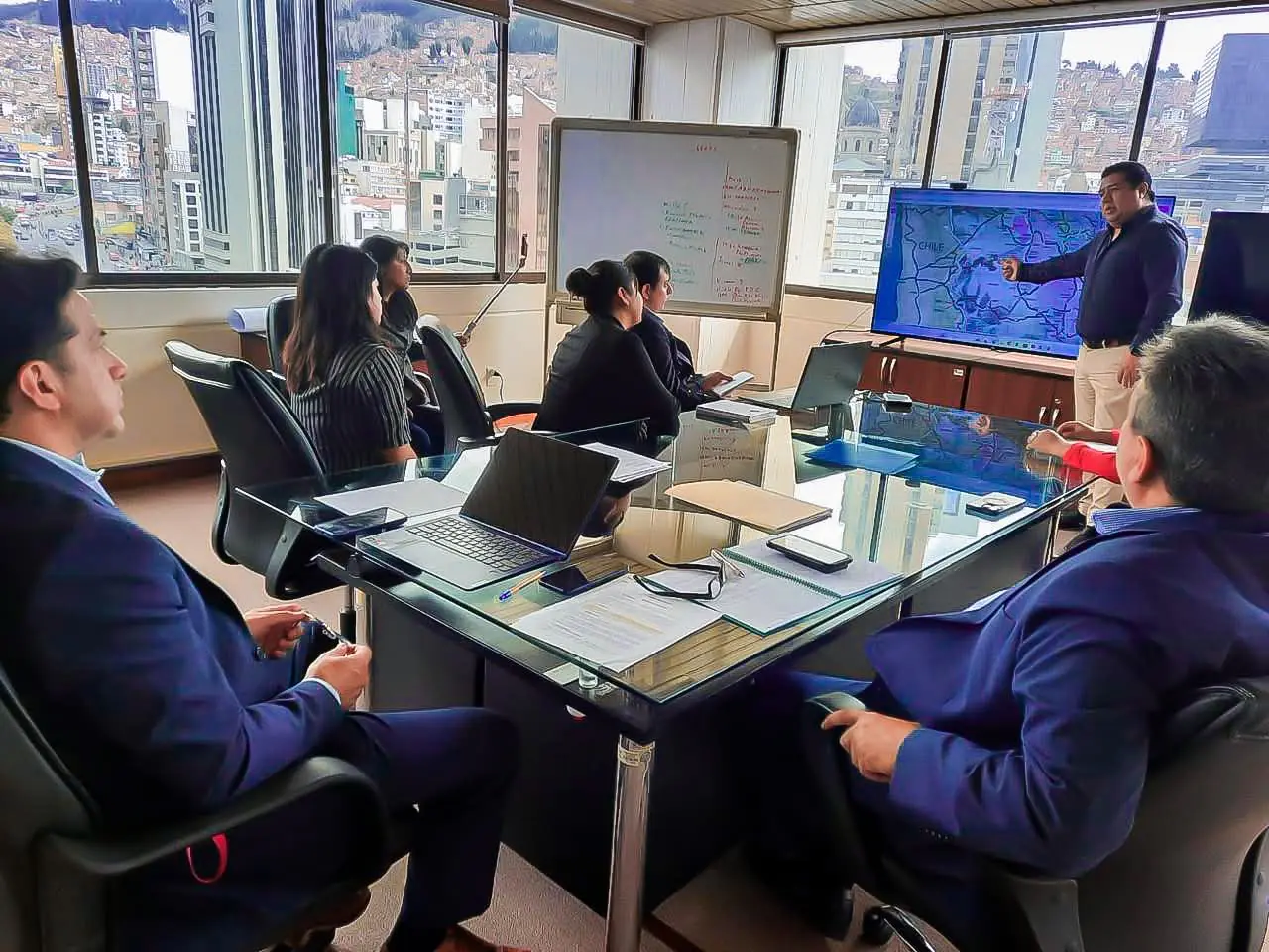 Proyecto vial a Chile unirá Oruro y Potosí con apoyo de la ABC