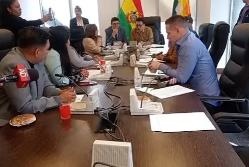 Comisión de Diputados suspende tratamiento de ley antibloqueos hasta febrero