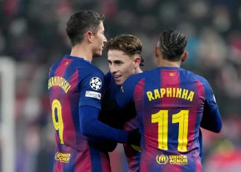 Barcelona gana 4-2 al Slavia y sube al noveno puesto en Champions