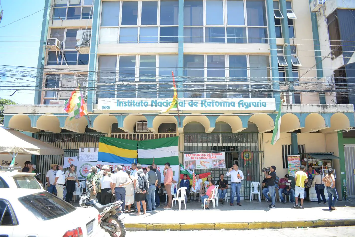 Gobierno cambia INRA Santa Cruz y auditará títulos por avasallamientos