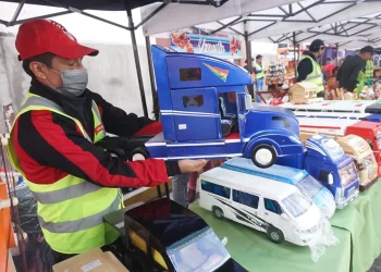 Hoy se inaugura la feria de la Alasita/APG