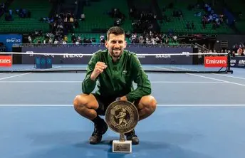 Djokovic avanza en tres sets a octavos del Abierto de Australia