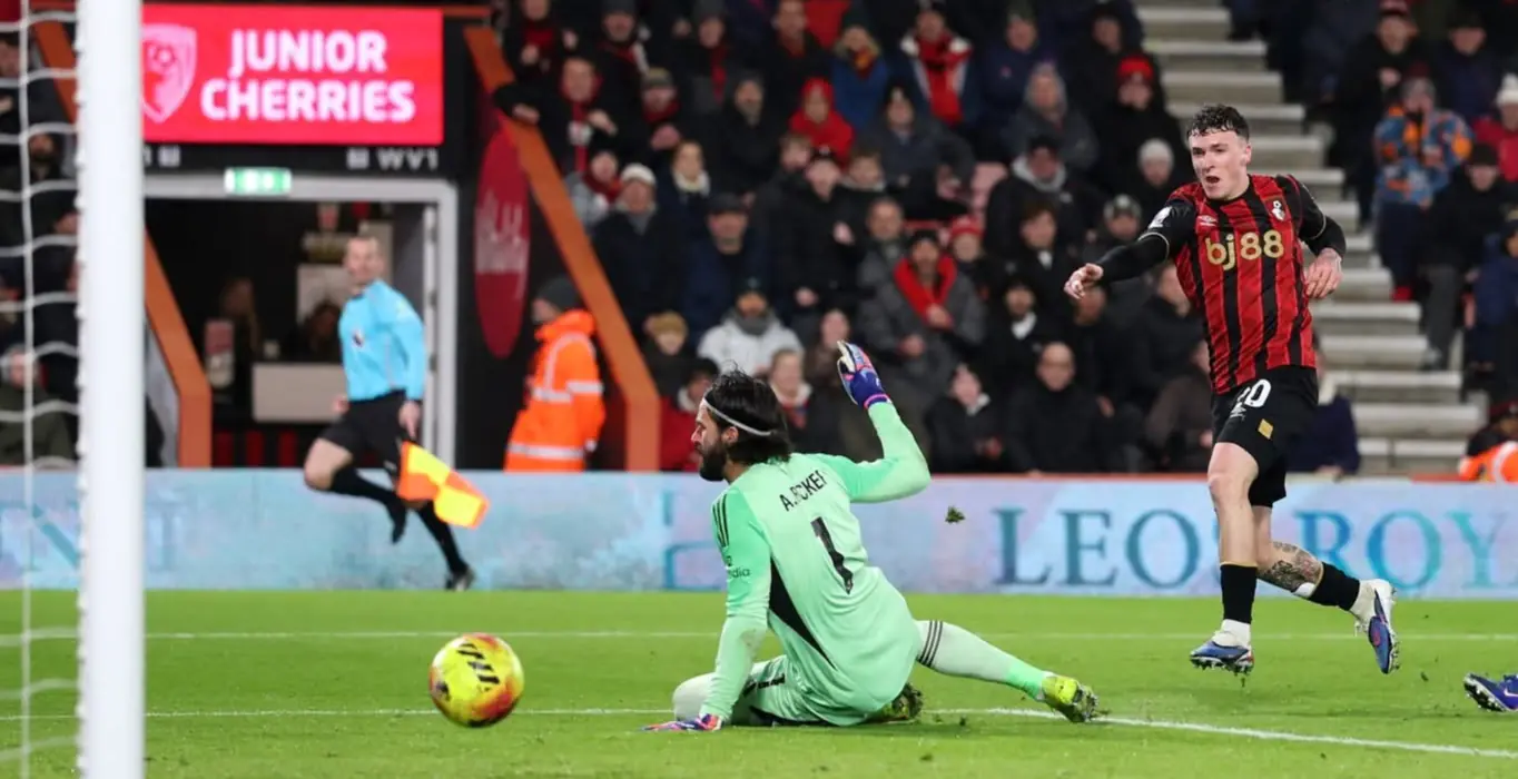 El Liverpool no levanta cabeza en la Premier League