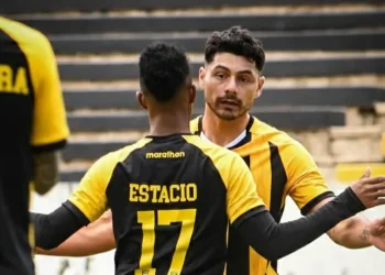 El Tigre gana a Cusco FC por doble partida en Achumani