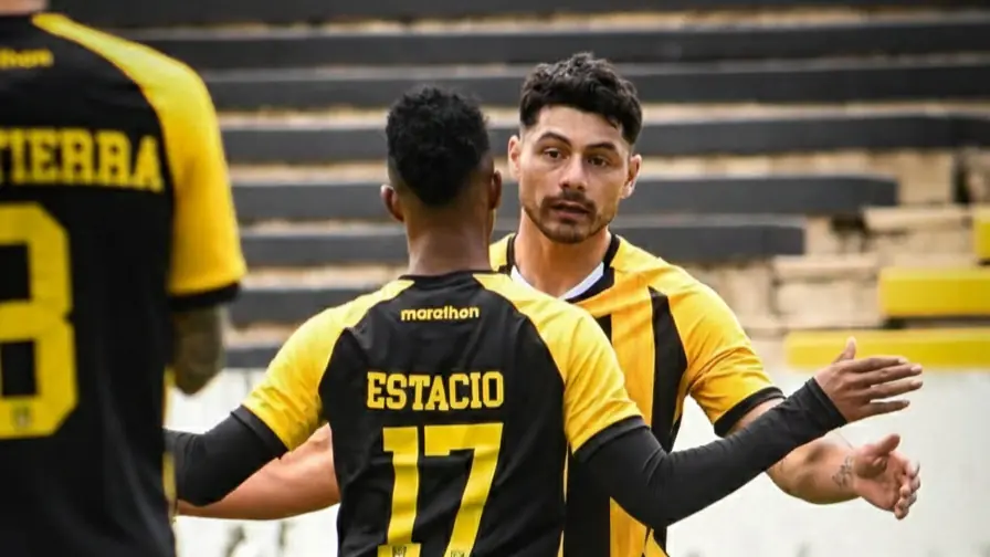 El Tigre gana a Cusco FC por doble partida en Achumani