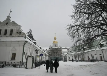 Un ataque con drones y misiles rusos dañó partes de la Laura de las Cuevas de Kiev/AFP