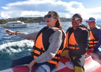 Feriado largo generó Bs 240,9 millones impulsado por el excursionismo