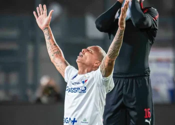 Liga de Quito ficha al controvertido delantero brasileño Deyverson