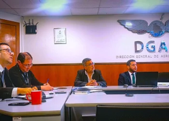 Bolivia avanza con Paraguay en acuerdos de cielos abiertos