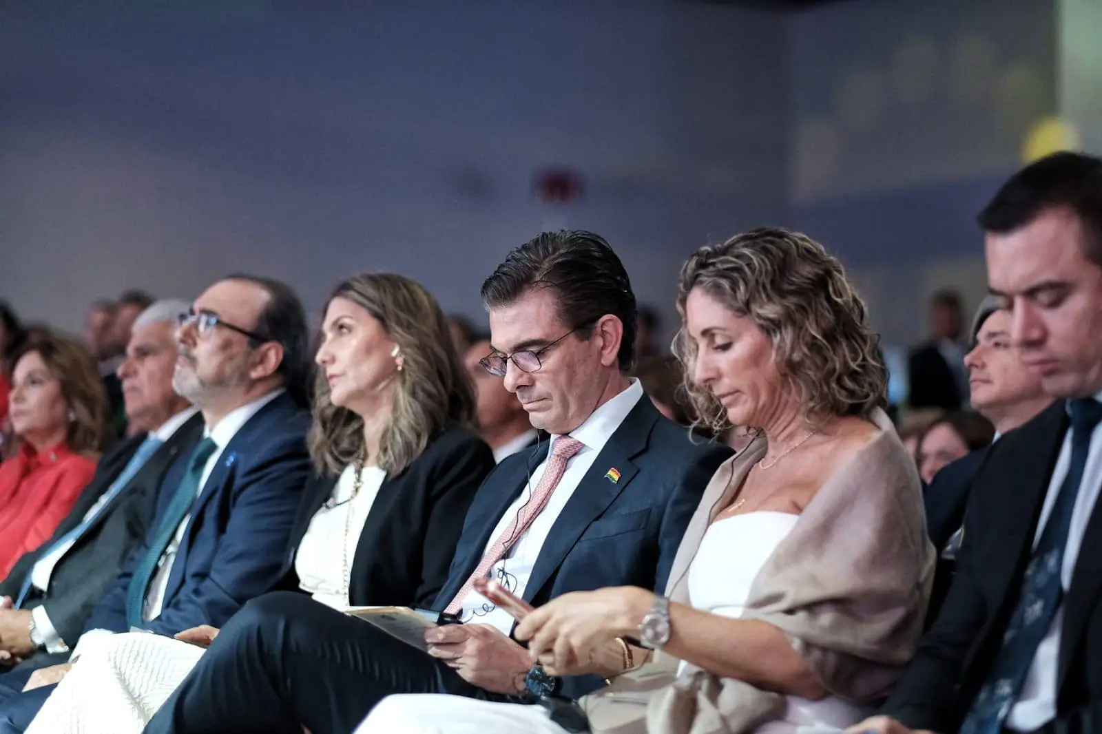 Desde Panamá, Paz firmará un decreto para el sector constructor, según Lupo