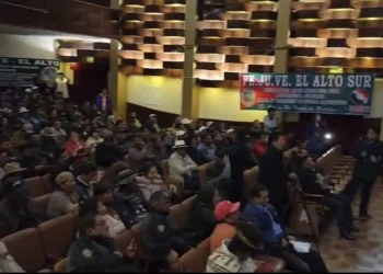 Reunión de la Fejuve de El Alto con el Concejo Municipal. FOTO: Captura Fabiola Furuya