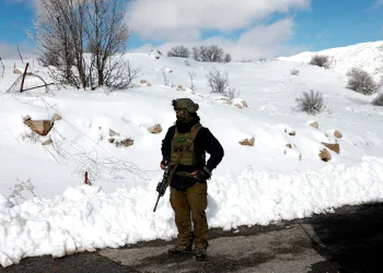 Trump enfrenta secuelas del tiroteo en Mineápolis y suspende a agentes de inmigración