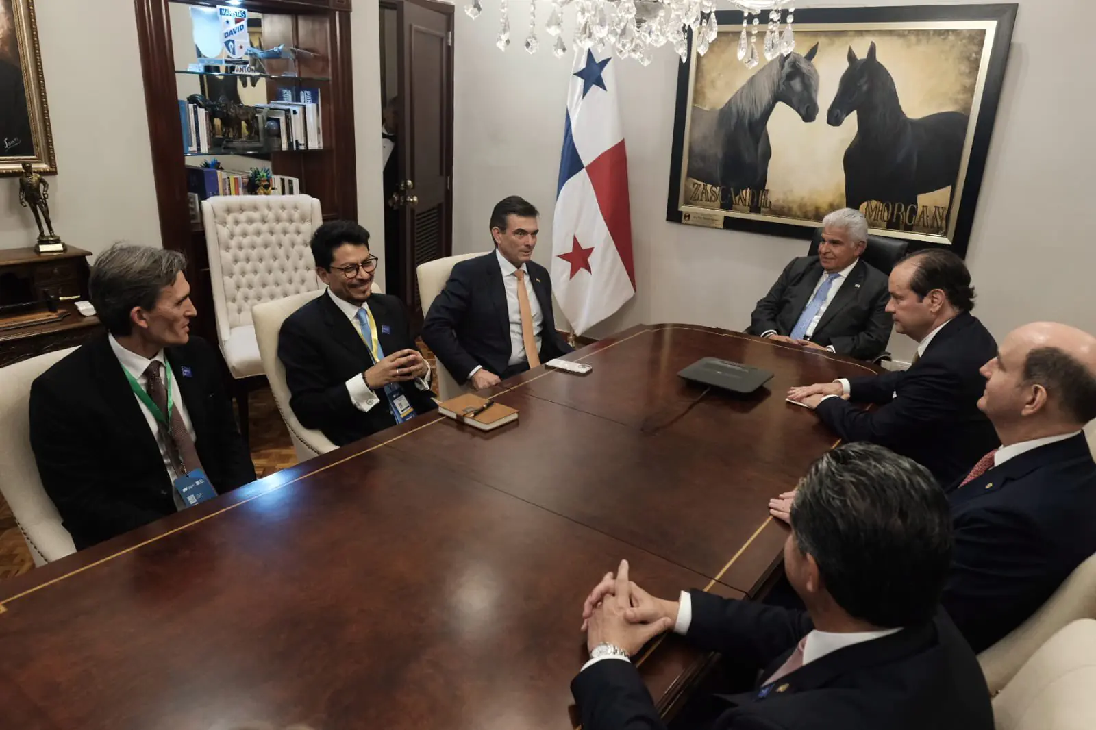 Bolivia y Panamá refuerzan agenda económica y logística bilateral