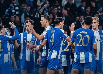Porto, Betis y Roma van a octavos en Europa League