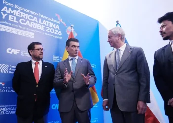 Paz Pereira y José Antonio Kast acuerdan construir ‘futuro juntos’