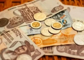 El Ministerio de Trabajo reglamenta el incremento al salario mínimo nacional. FOTO: ABI