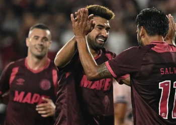Lanús, campeón de la Sudamericana, sigue en racha en el Apertura argentino