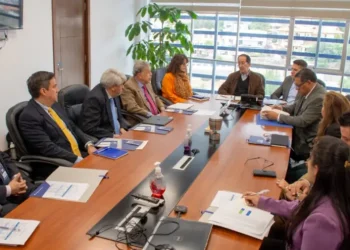 Impuestos y CIAT impulsan modernización tributaria en Bolivia