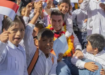 El presidente Paz inaugurará el año escolar 2026 en Copacabana