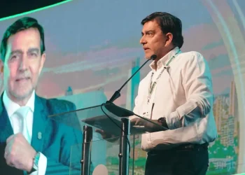 Industriales piden actualizar normas para atraer inversión extranjera