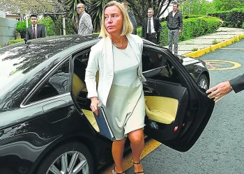 Imputan por corrupción a exjefa diplomática de UE, Federica Mogherini